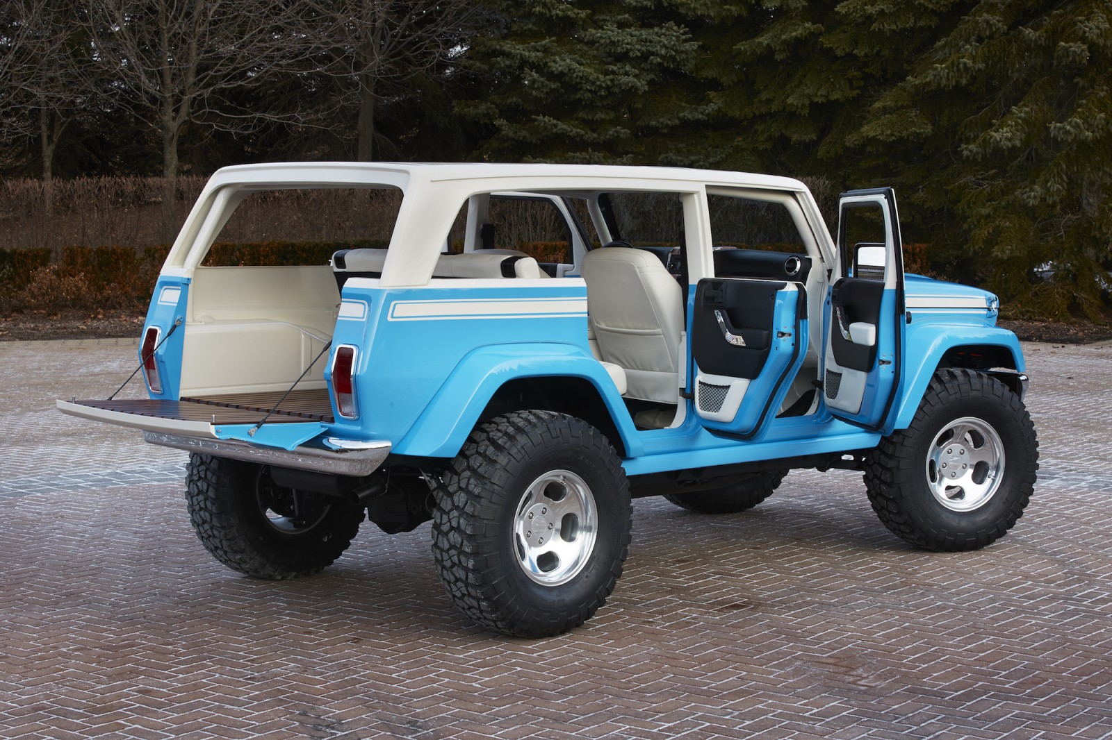 jeep-chief-concept-for-moab-easter-jeep-safari-2015_100505072_h-1600x1066.jpg