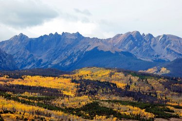 Peak L  Gore Thumb Peak N.JPG