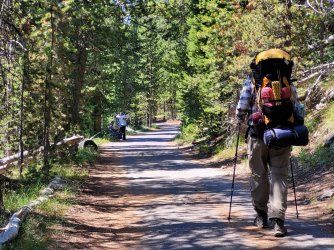 Shoshone geyser basin outlet hike