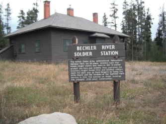 97 Ranger station.JPG
