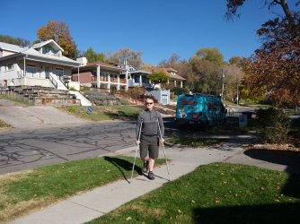 Crutches_01.jpg Crutches_01.jpg