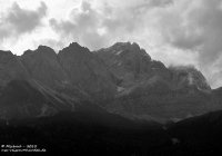 Zugspitze_bw_pan.jpg