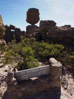 Big balanced rock-P2102453.jpeg Big balanced rock-P2102453.jpeg