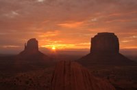 Sunrise at Monument Valley 5.JPG