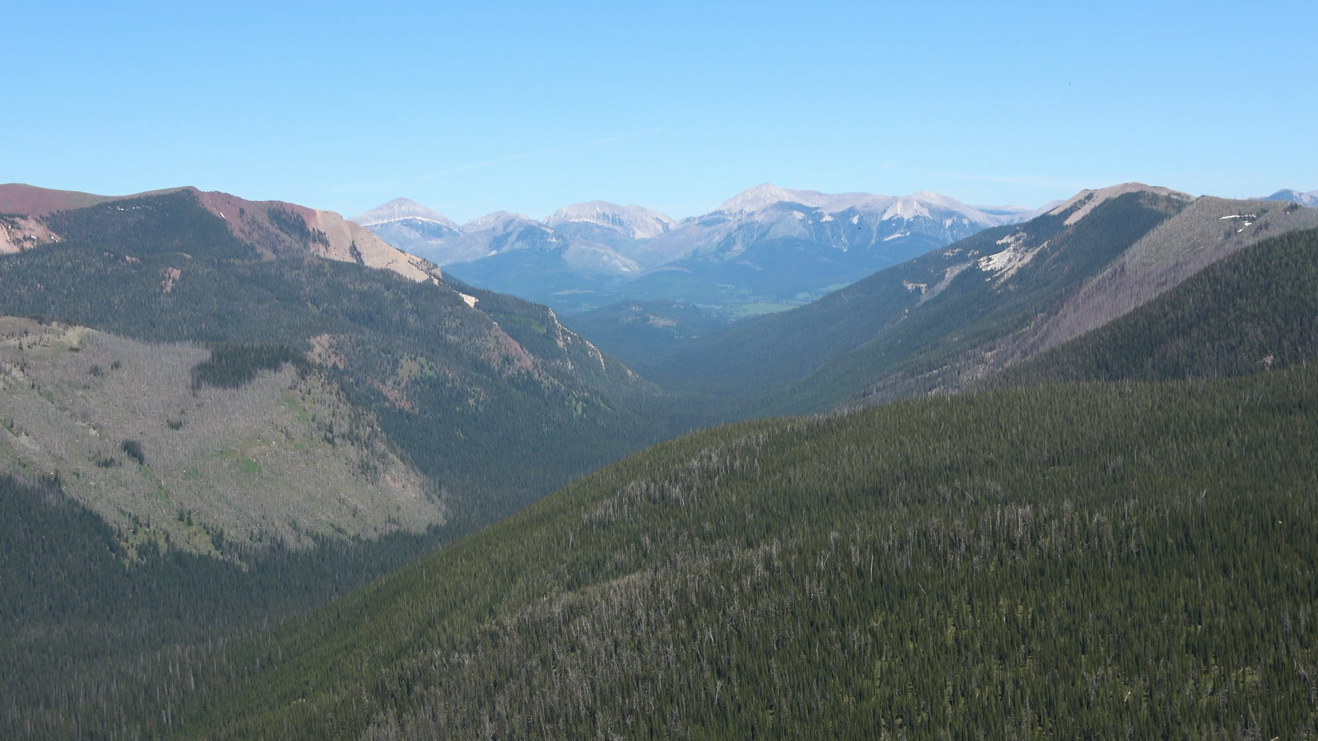 The Chinese Wall In Montana Is A Bucket List Worthy Hike With Epic