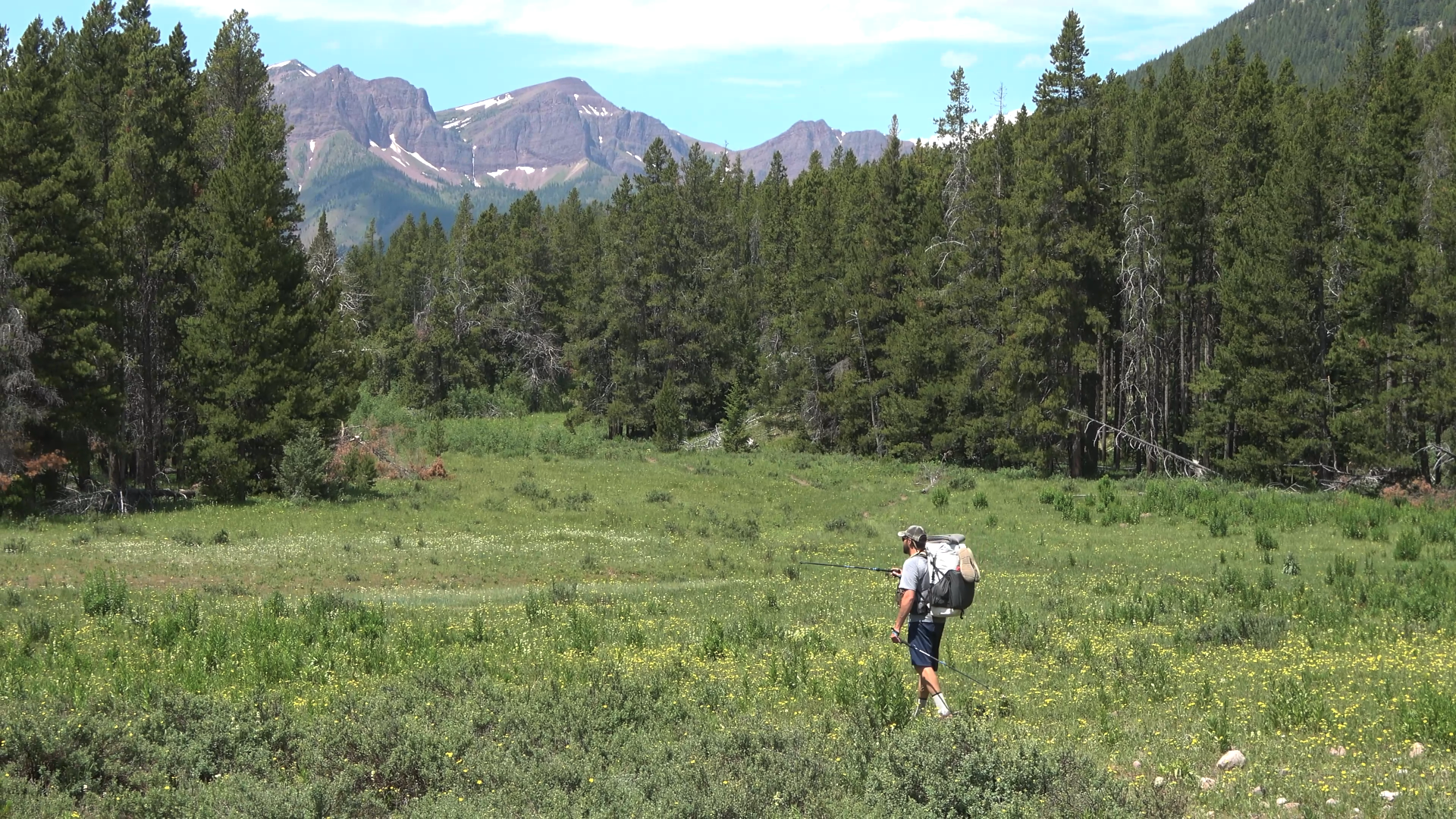 The Chinese Wall In Montana Is A Bucket List Worthy Hike With Epic