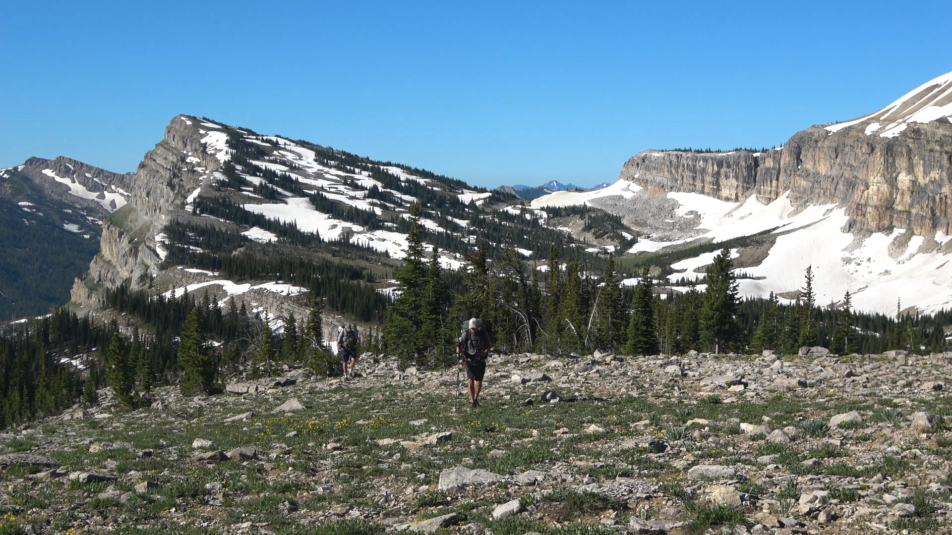 The Chinese Wall In Montana Is A Bucket List Worthy Hike With Epic