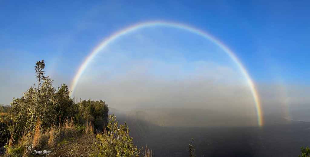 rainbow%20in%20the%20crater%20pano%20copy-XL.jpg
